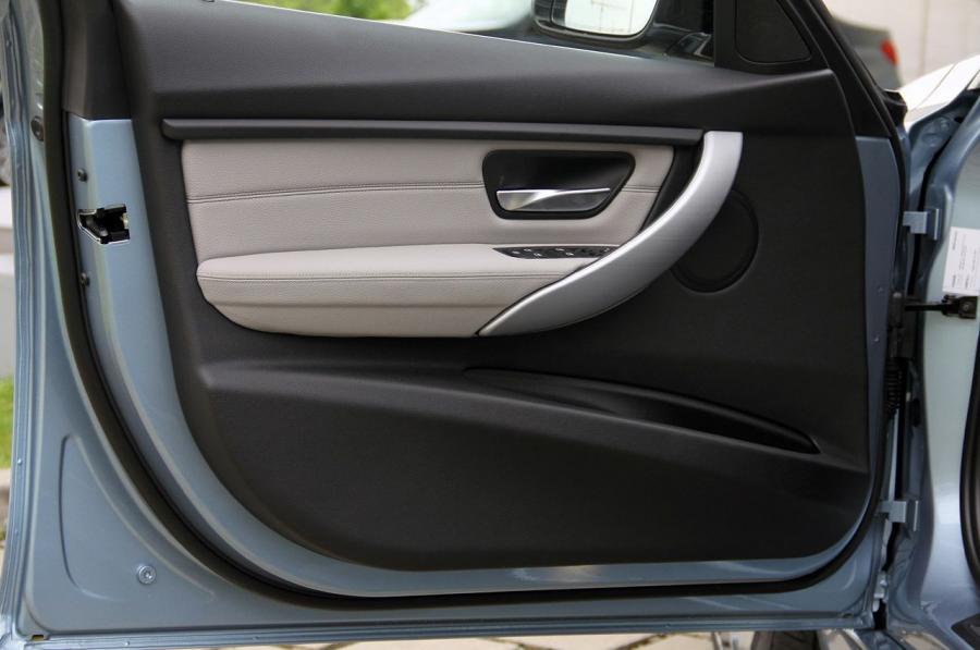  BMW ActiveHybrid 3 2013 года  (фото 8 из 43)
